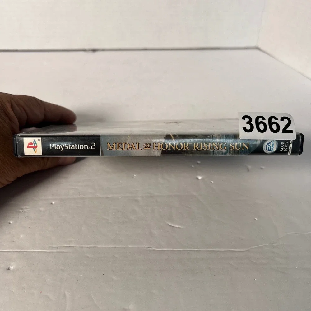 Medal of Honor Rising Sun Sony PlayStation 2 PS2 2003 CIB SLUS-20753‎ EA Games